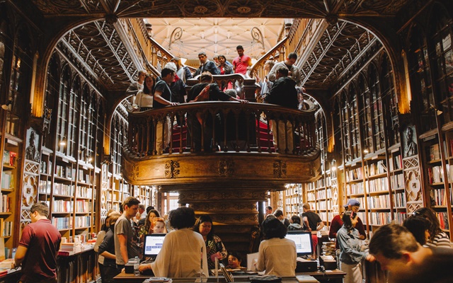 Top 5 trải nghiệm thú vị cho khách du lịch Porto Bồ Đào Nha 