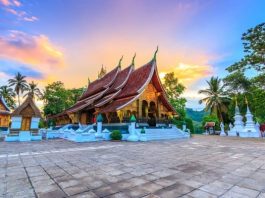 Chiêm ngưỡng vẻ đẹp cổ kính của cố đô Luang Prabang khi du lịch Lào